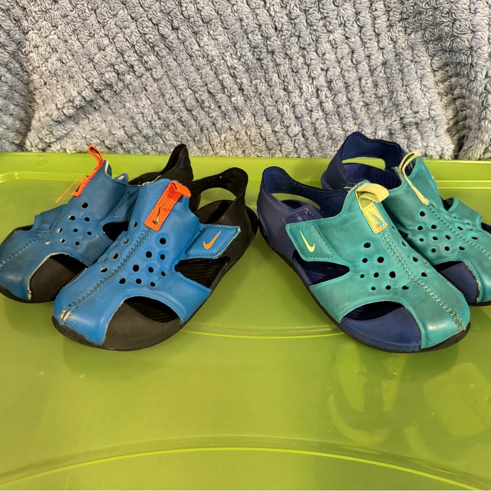 Nike Kids Sandals 2 pairs